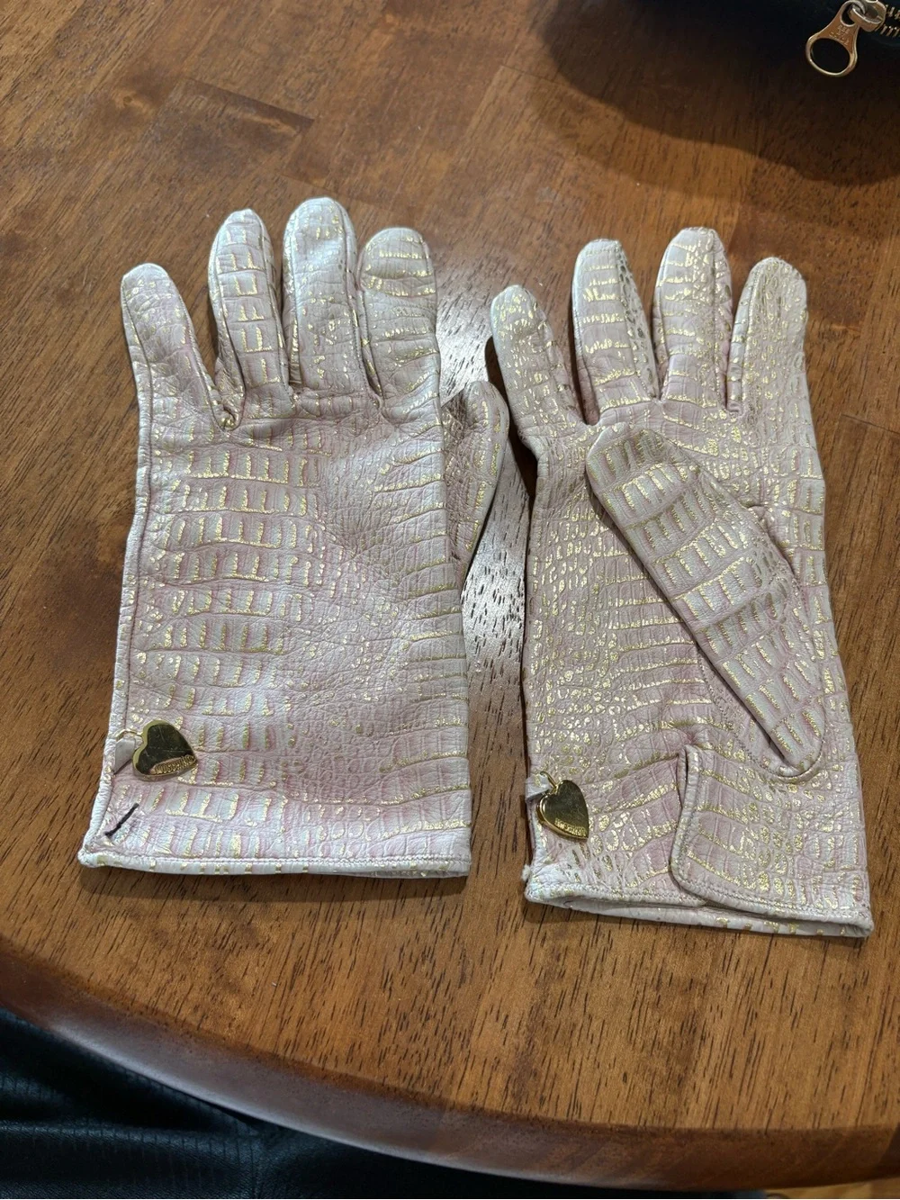 Moschino leather pink gold vintage Croc-Embossed Women's Gloves Sz 8